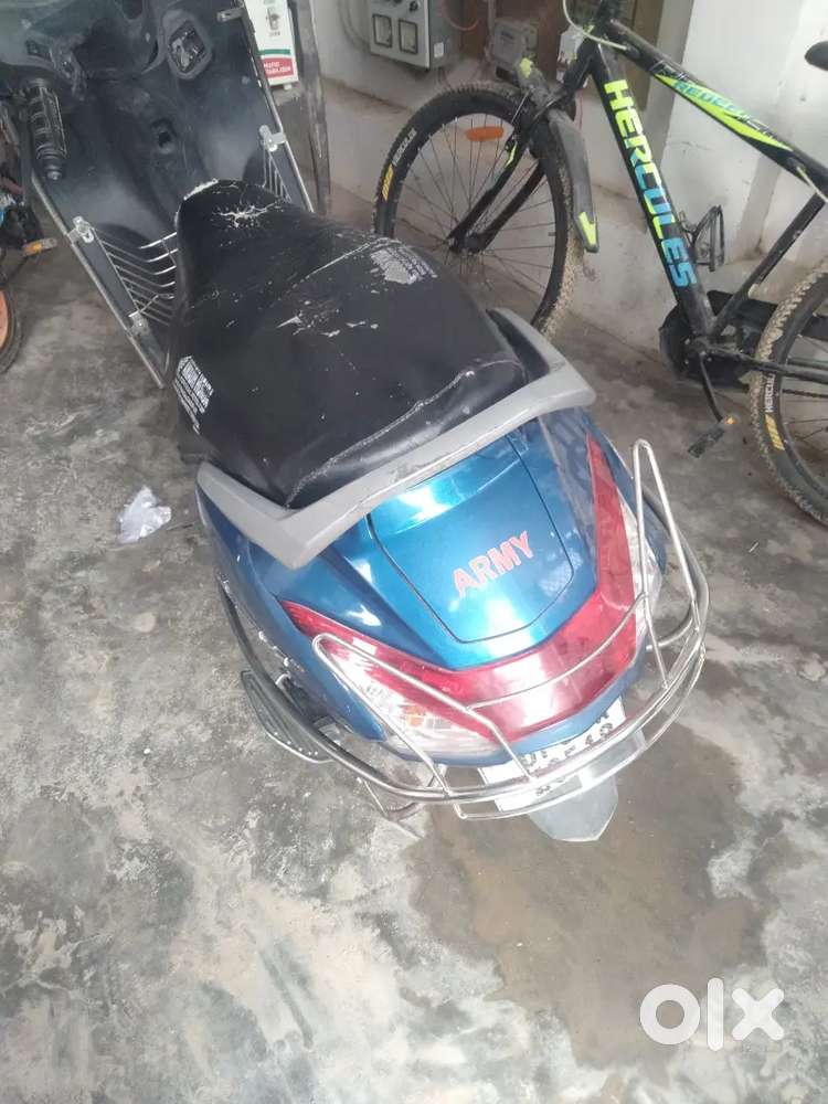 Good condition scooty in 65000 price2022 model