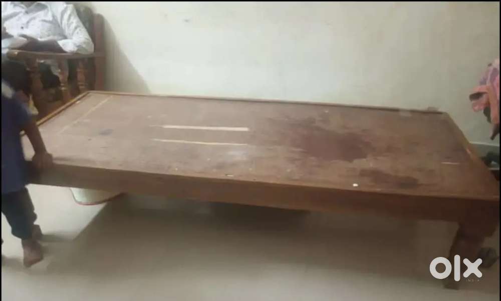 Wooden Diwan, TV unit set, Almirahs, Tea table