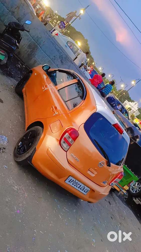 Fully loaded 4 power windows back wiper push button  start New tyres