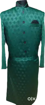 Waiter coat dress for sale qt 550 piece
