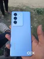 V27 8 128 5g side se halki display futi hai