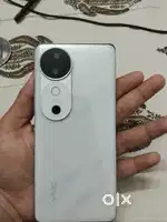 Vivo v40 8/256 pura original hai new puri kit hai best battery