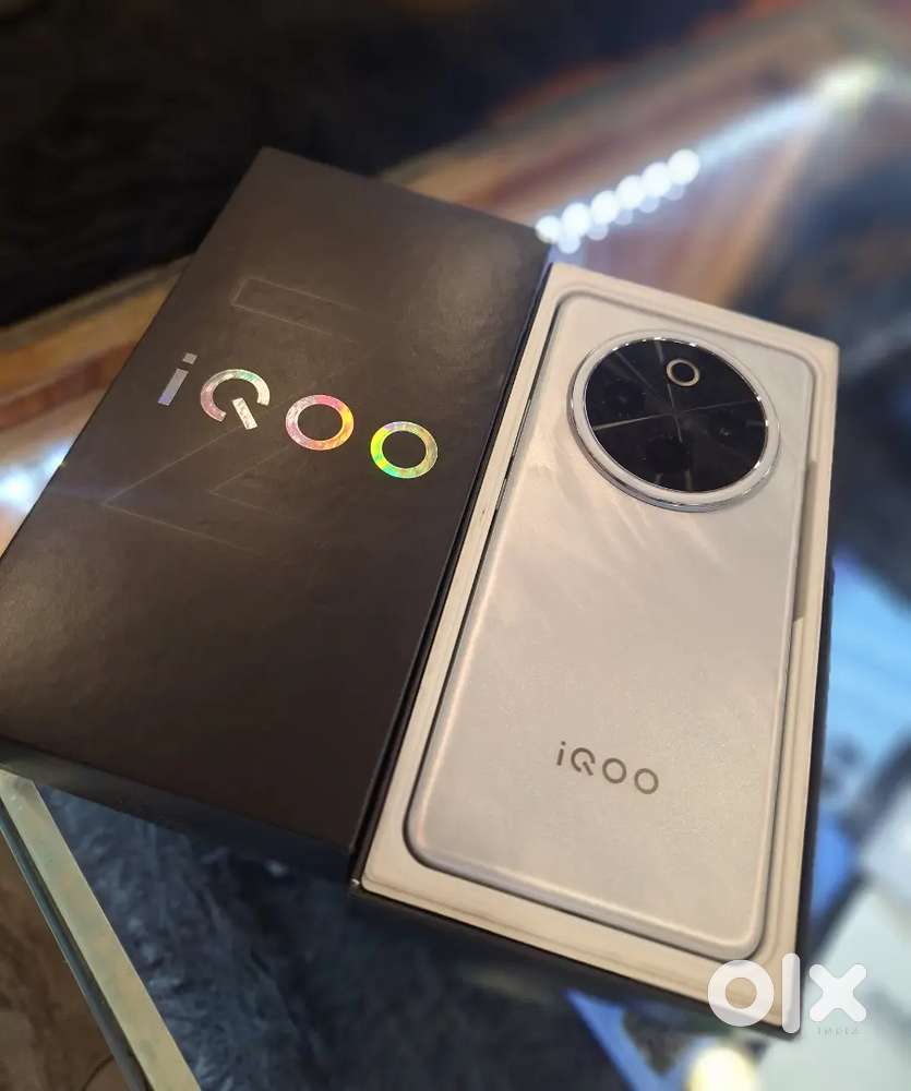Iqoo z10 5G 12/256GB
