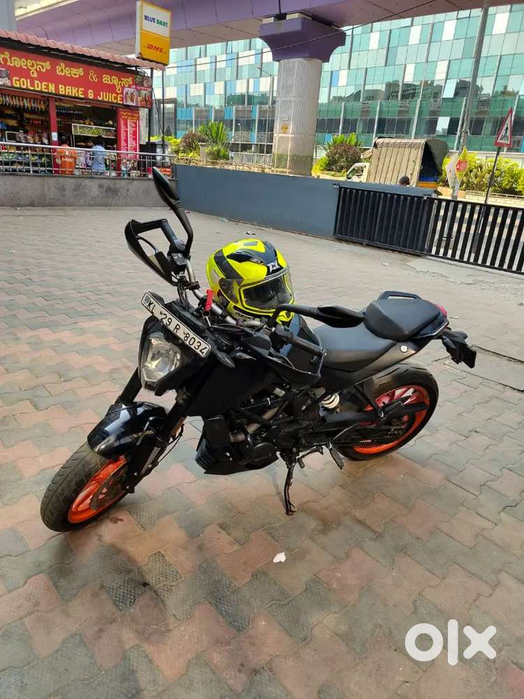 KTM DUKE 125