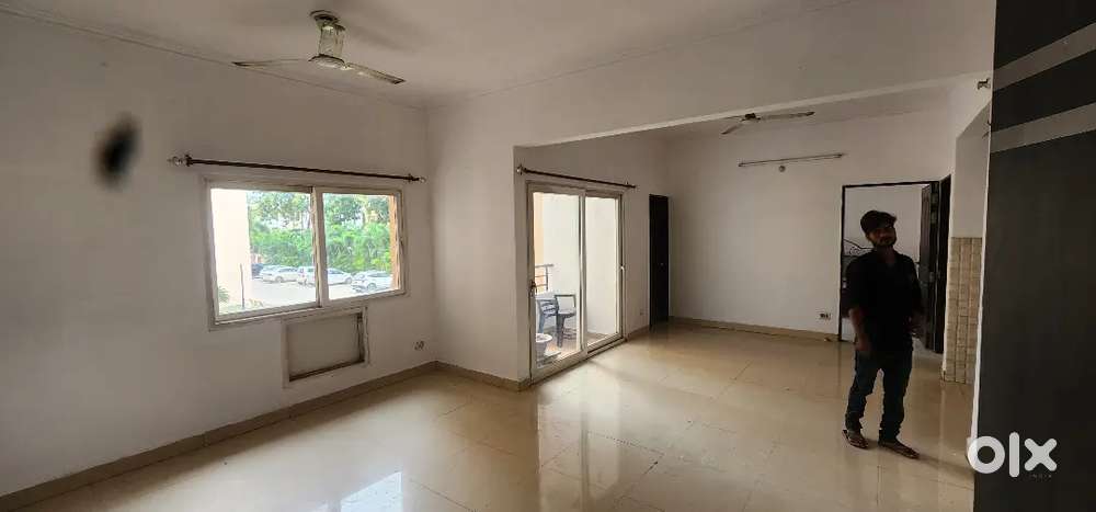 3bhk flat well maintained