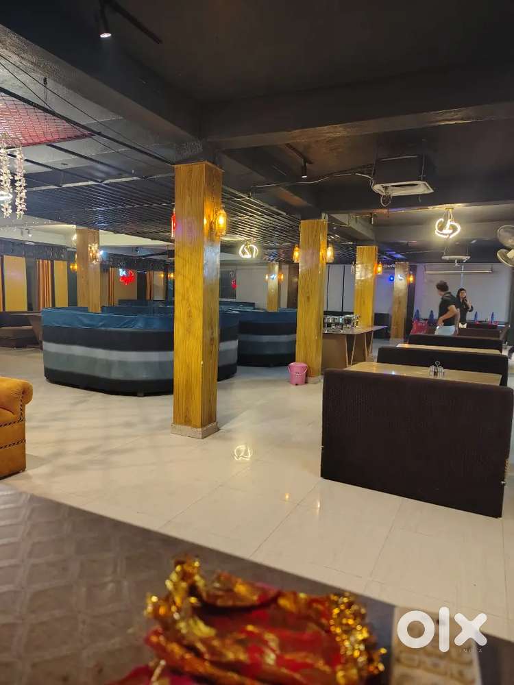 Running restaurant in the heart of city,at high,prime location