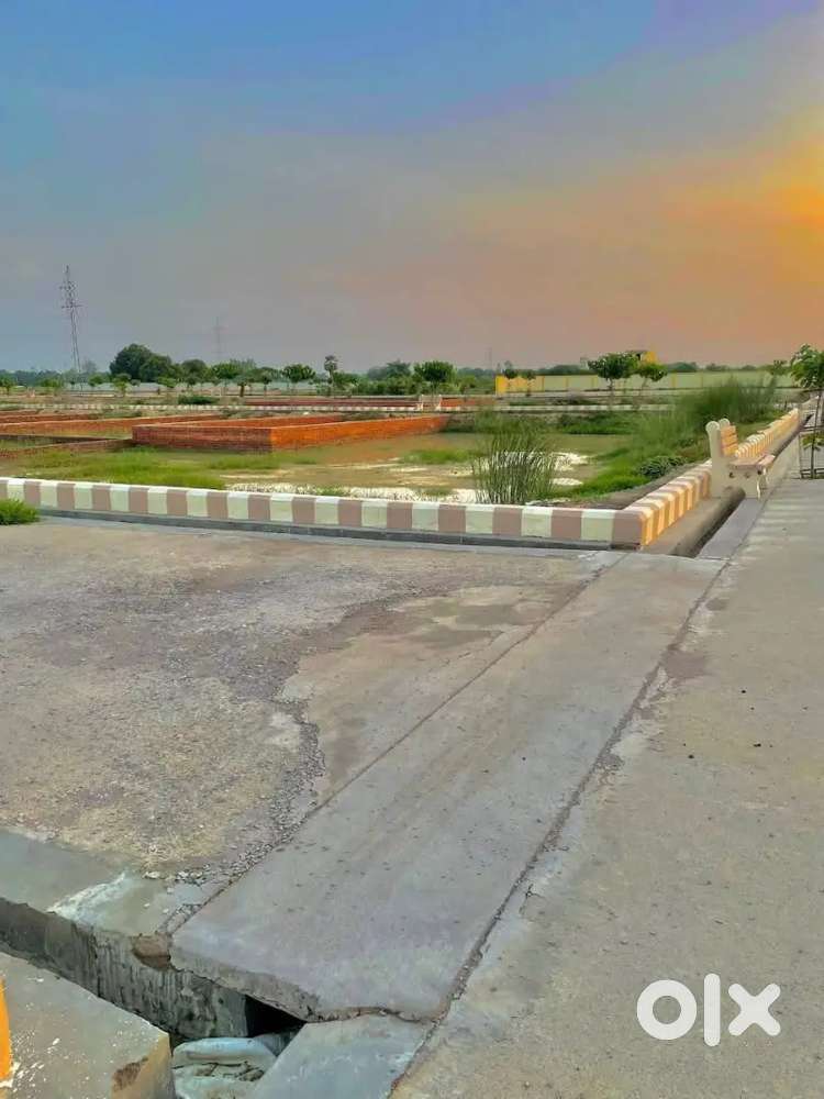 सुल्तानपुर हाइवे पर अप्रूव्ड प्लॉट ले घर बनवा के रहने योग्य