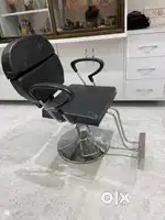 Parlour chair / salon chair