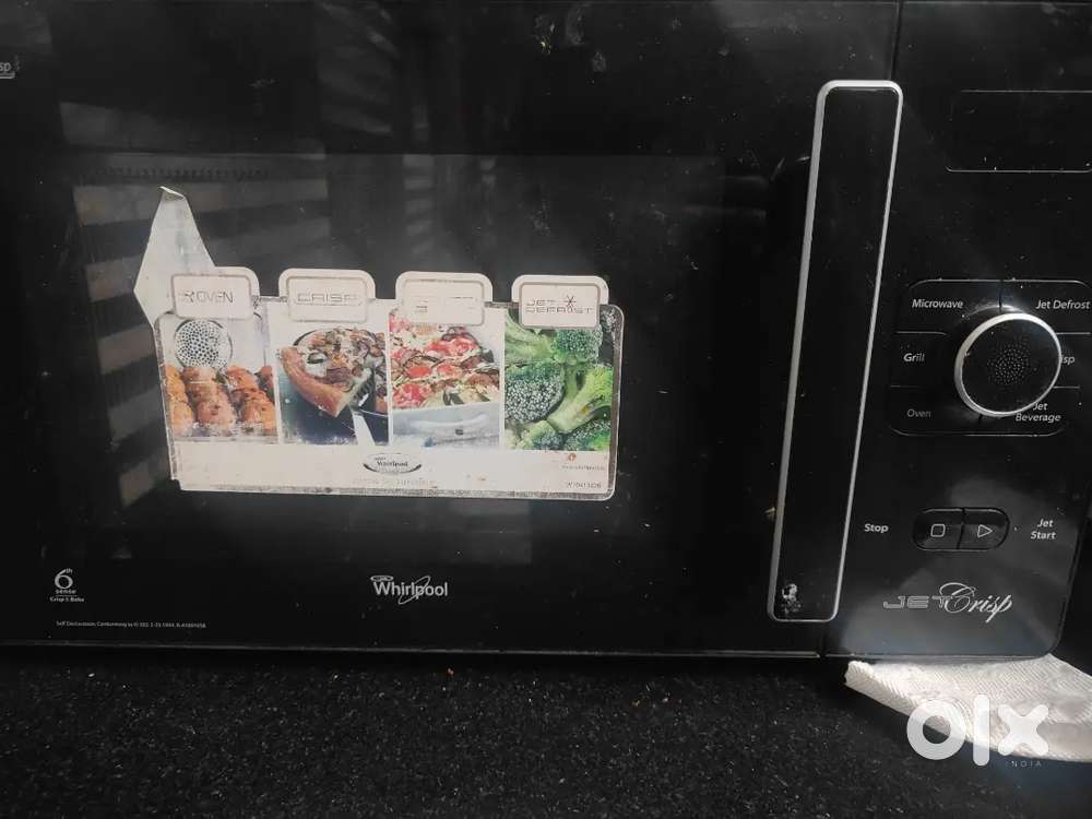 Whirlpool Jet Crisp Convection Microwave Oven.