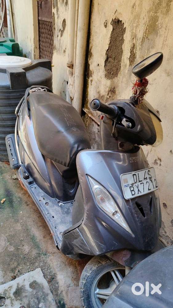 Good Condition call on - 888 &  270 & 7351