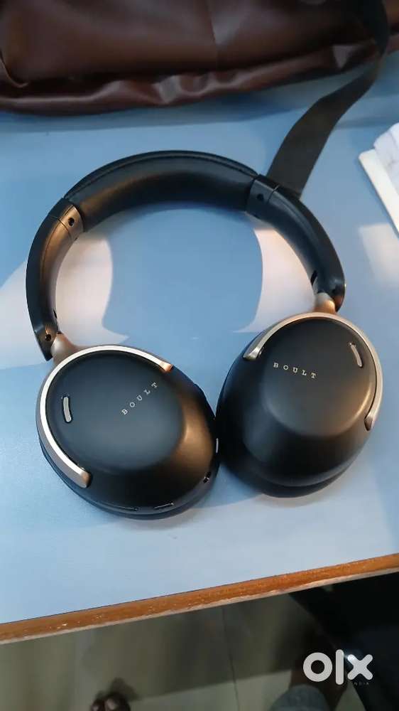 Boult Soniq Headphone