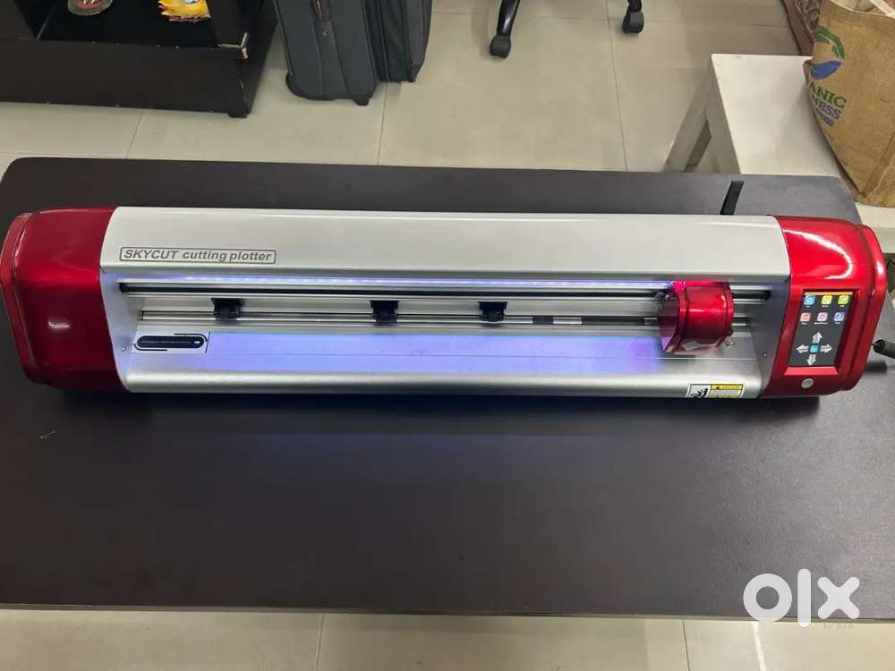 SKYCUT C24 PLOTTER mobile skin / sticker cutter