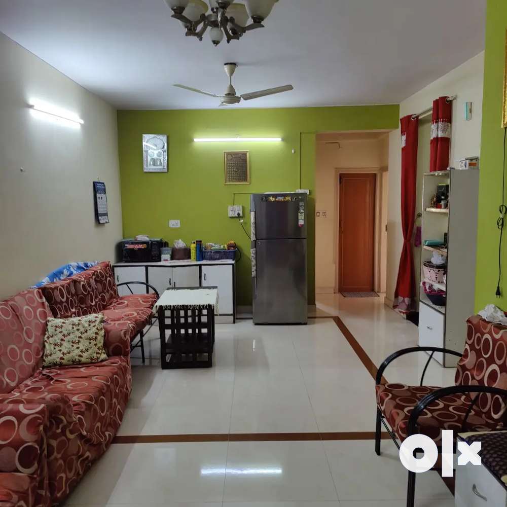 Attractive and Spacious 3 Bed Room Semi furnished Apartment for Sale