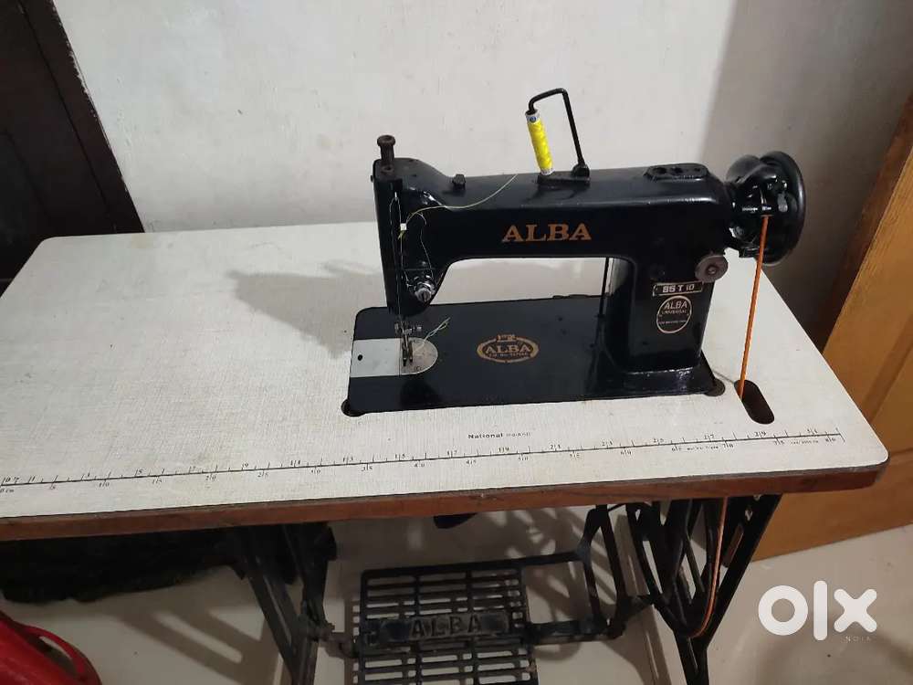 ALBA Sewing machine