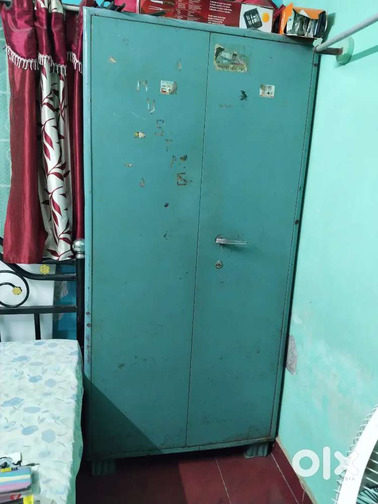 Steel Wardrobe good condition