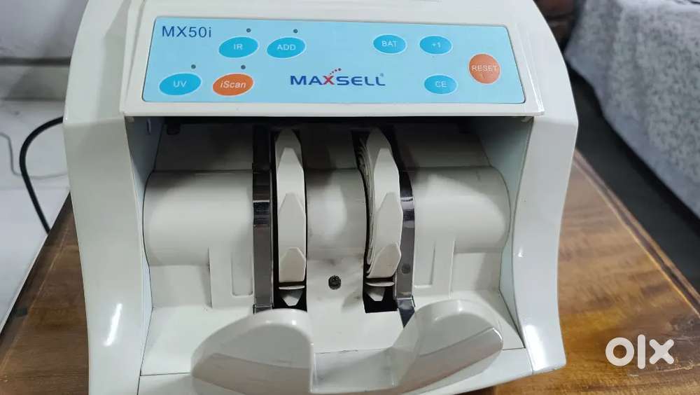 Cash counting machine
