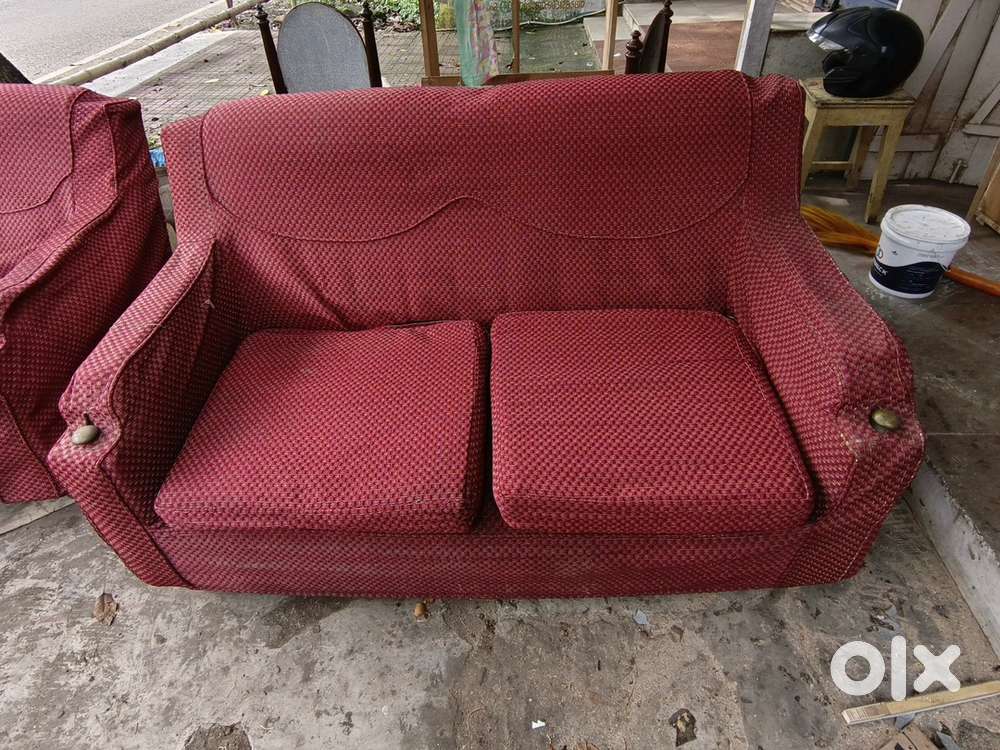 Sofa set (3 seater 1pc + single seater 2 pcs ) urgent sell