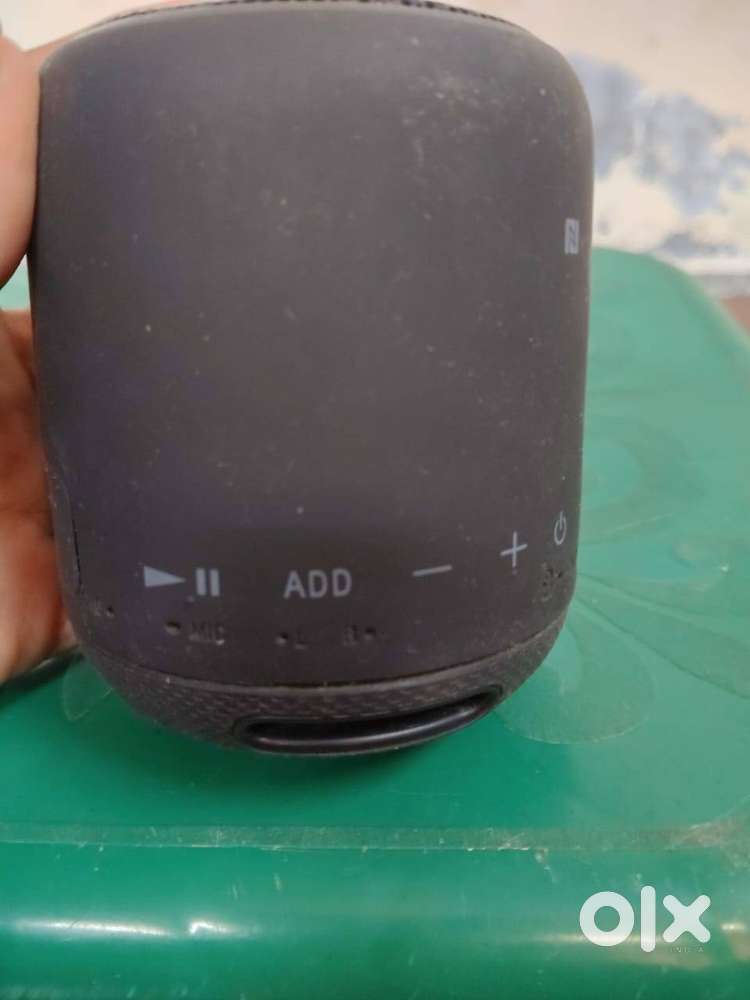 SONY EXTRA BASS SPEAKER ONLY AT 3000/-