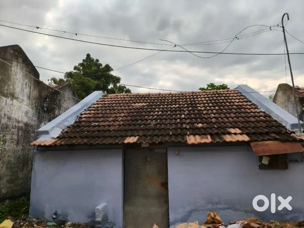 Tiled house for rent batchelors allowed