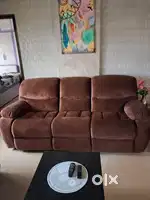 Recliner sofa