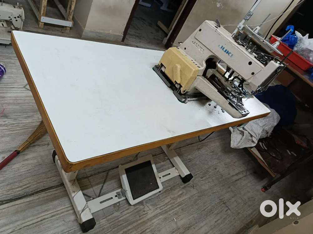 Kaja and Button sewing machines