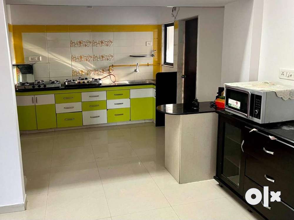 3bhk spacious furnished apartment prime location new c g road