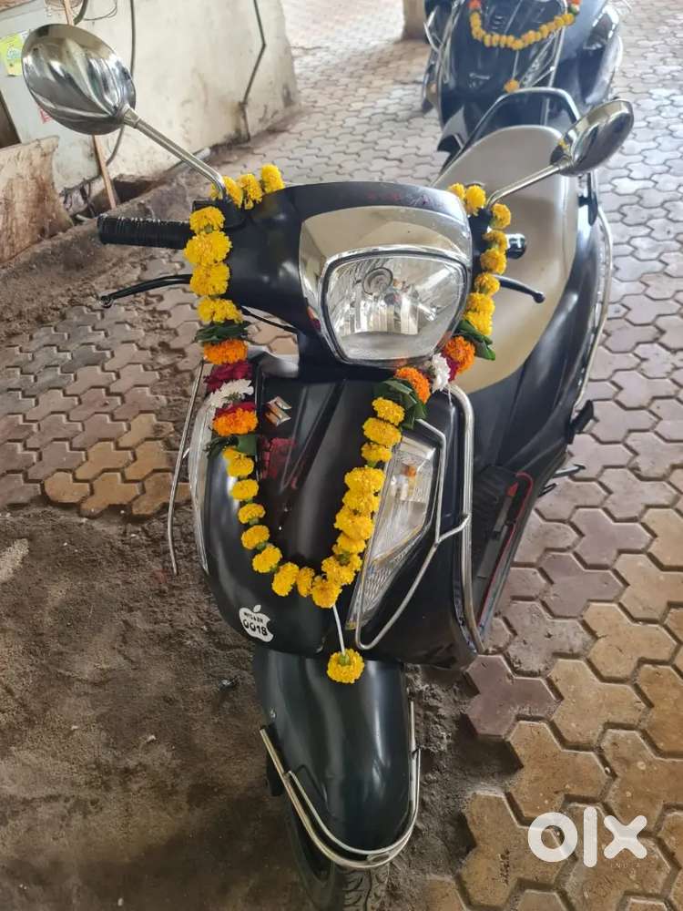 Electric optima 2022 ki hai 12000km chali Hui hai 45000/-