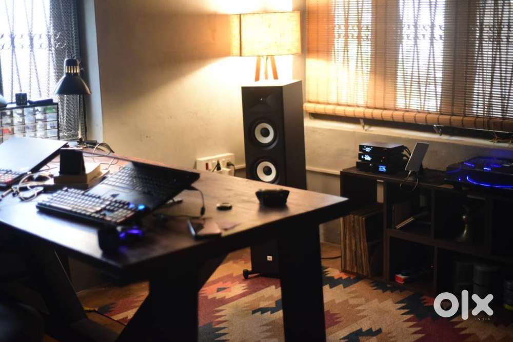 JBL Stage A180 Tower Speakers – Mint Condition  With Box & Bill