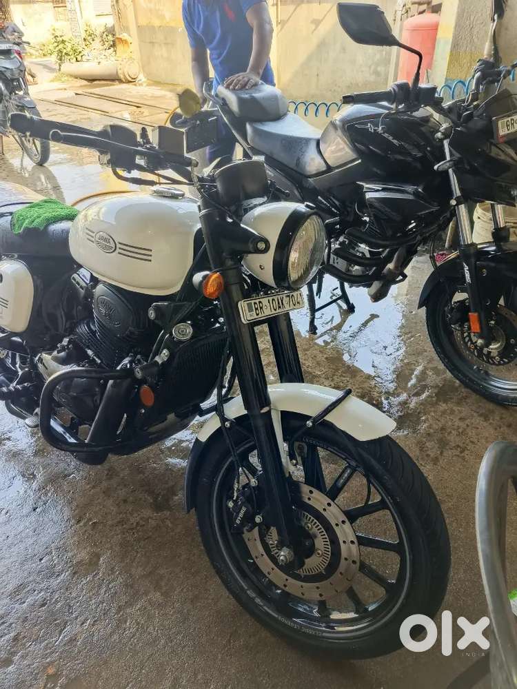 JAWA 42 SINGLE HAND USE BRAND NEW CONDITION