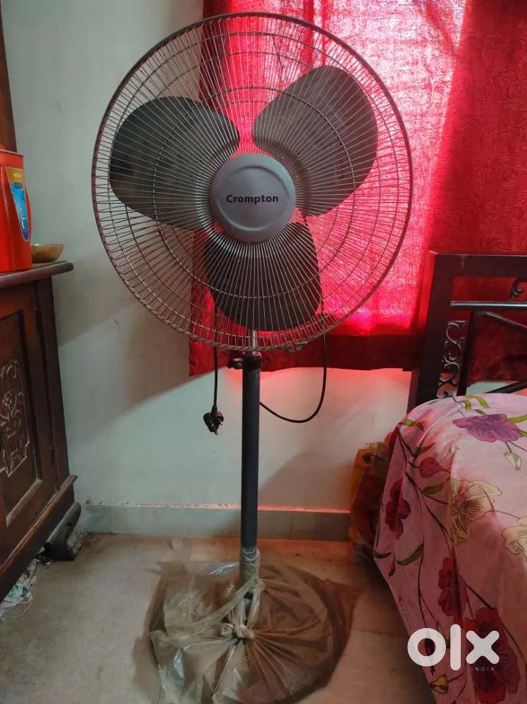 Crompton Brizstar Farrata Pedestal Fan Sell