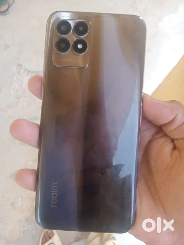 6 mahina use hai mast phone koyi problem nhi hai dek lena