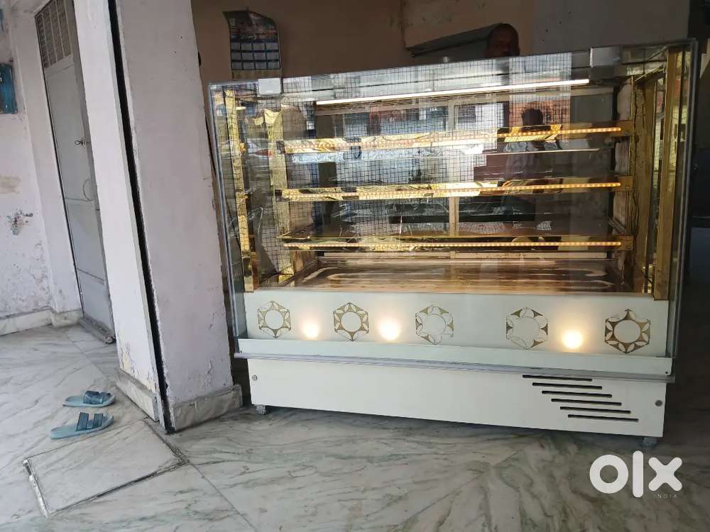 5 fitta ac colling sweet and backery counter