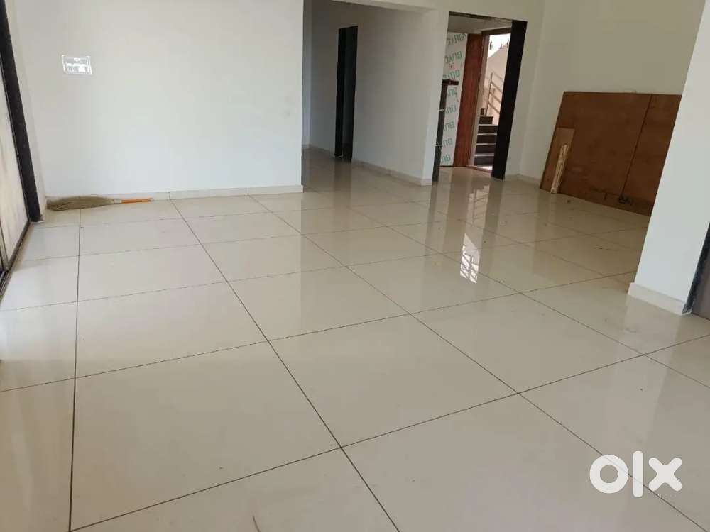 3bhk 4bhk for family and bachelor and guest house near bus stand