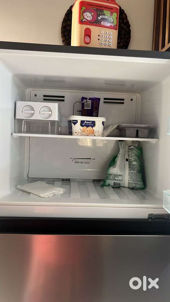 Hisense 411 litre inverter fridge double door