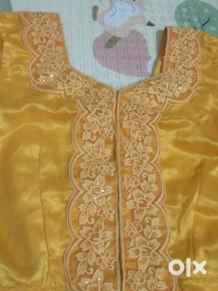 Kurtis chaniiya choli lagenga tops at cheapest raye