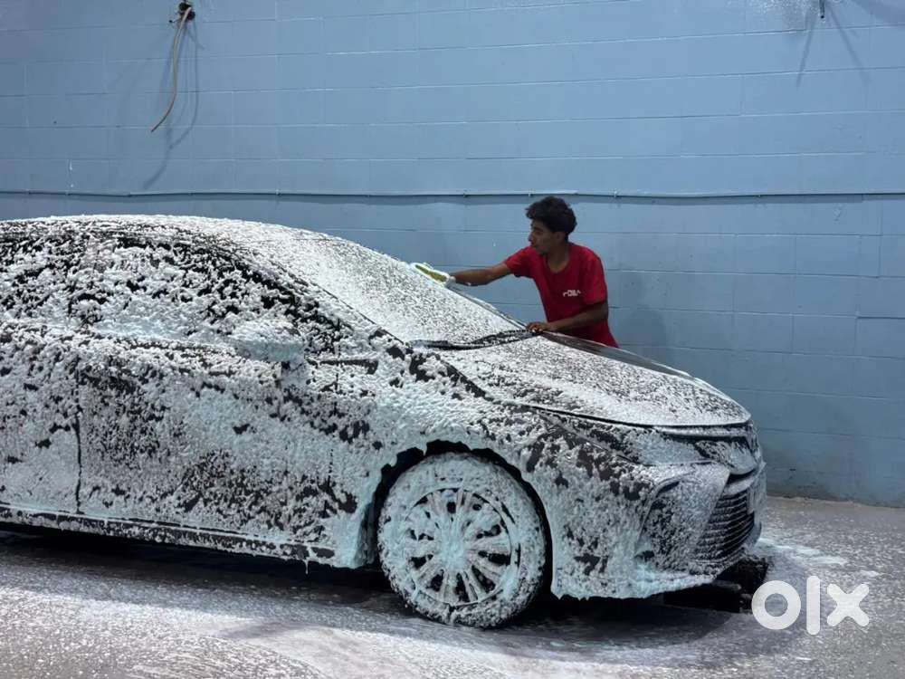 Service Boys for Door Step Car Wash