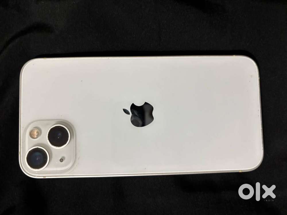 iPhone 13 white