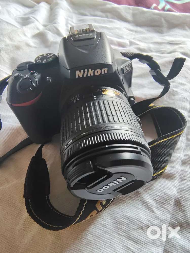 Nikon D5600 DSLR Camera
