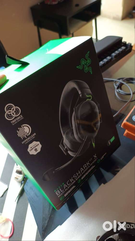 Razer BlackShark V2 X Wired Gaming On Ear Headset - Black7.1 Surround