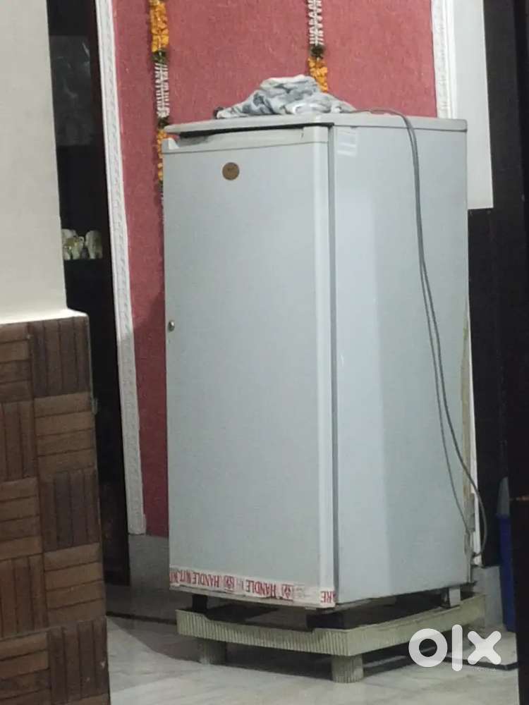 LG fridge of 180 litre