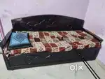 Wardrobe bed