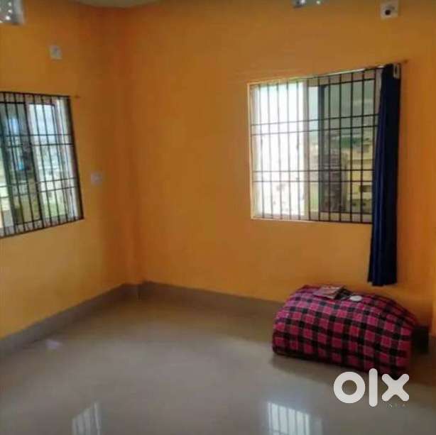 1 boy roommate required