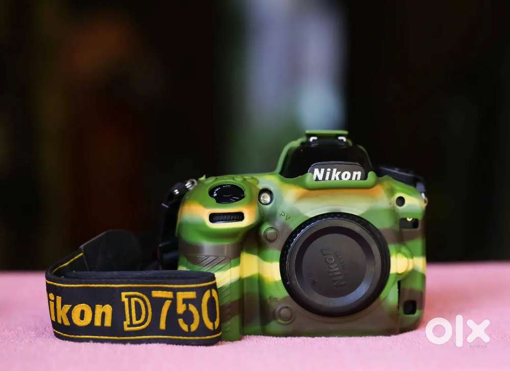 Nikon D750 and Nikon 70-200mm f/2.8 VR Lens