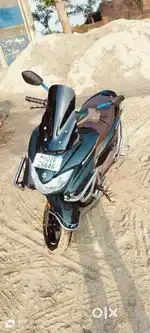 Burgman 125 BT 2023