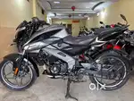 Black gray colour pulsar ns 125 year 2022