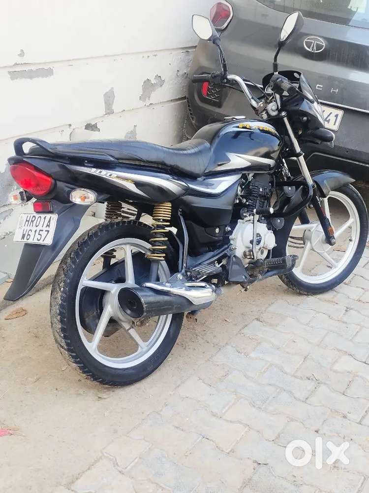 Platina 2023 model in excellent condition