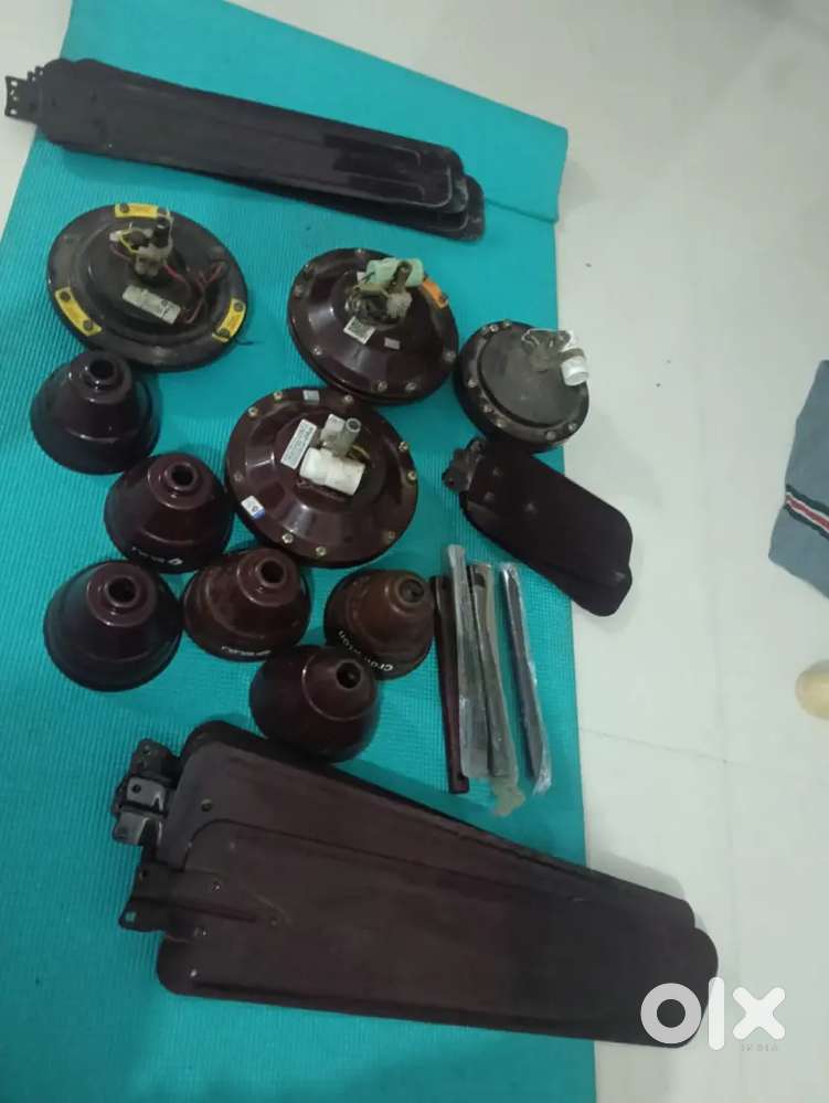 4 bajaj fan's