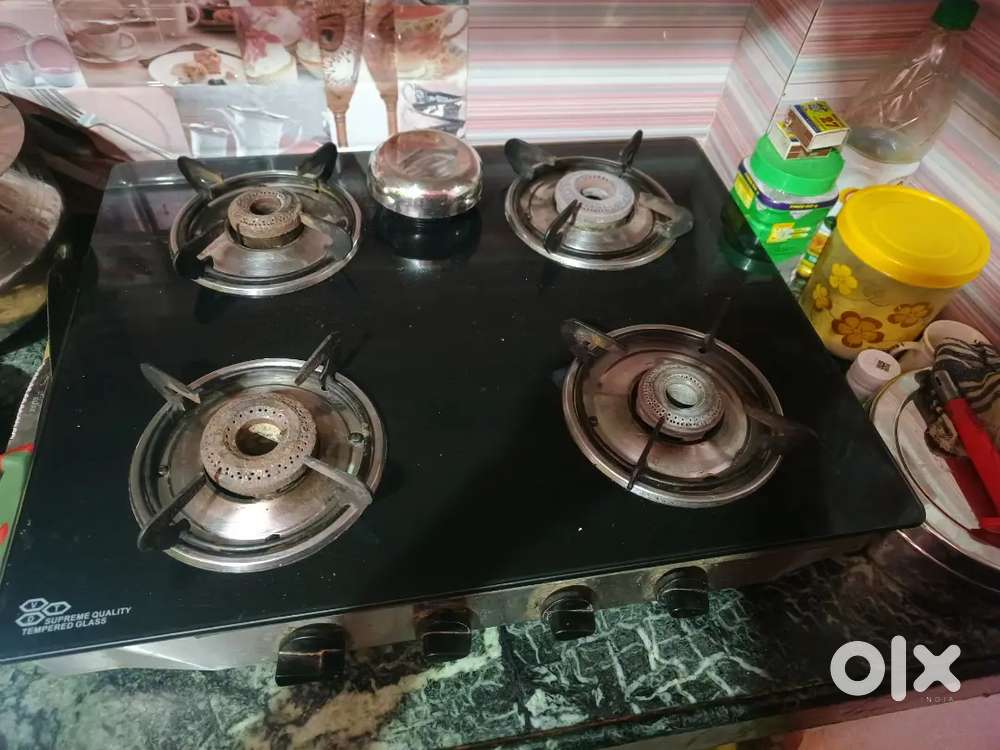 Four burnal gas stove