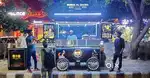 Momos Cart par momos bechne hain steam aur fry