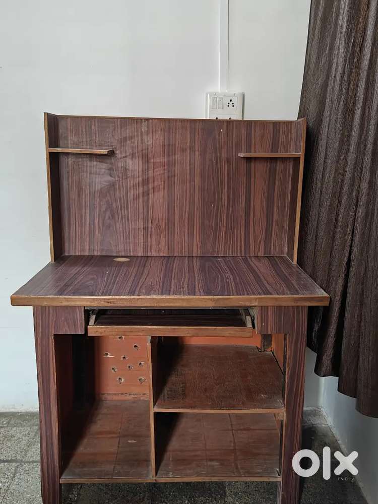 Computer Table
